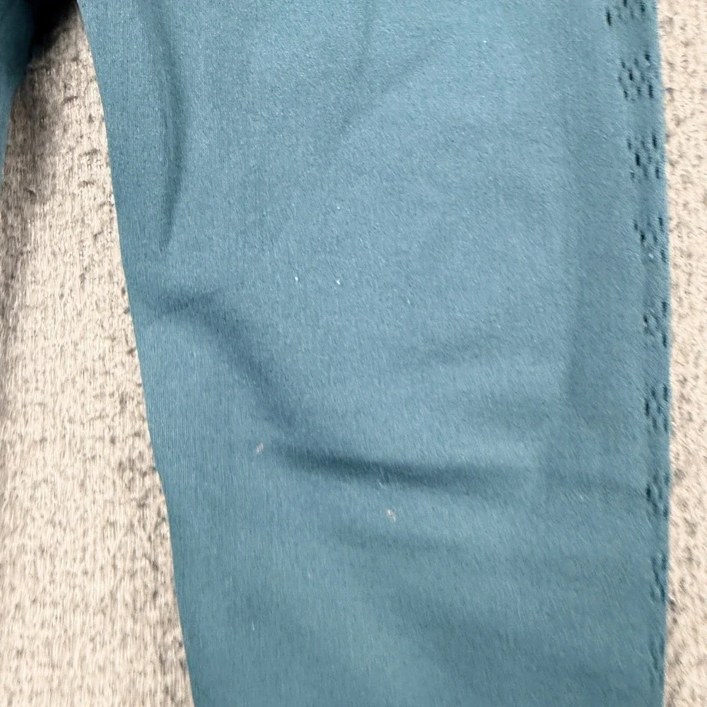Lululemon High Rise Crop Women's Size 6 Leggings Teal Green Laser Cut Perforated